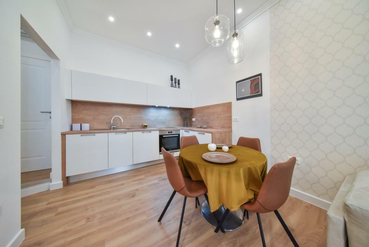 Center Simeon Apartment Zadar Exterior photo